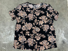 Load image into Gallery viewer, SS Knit Top $5.90/pc Price per 12pc pack
